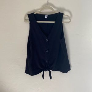 black Old Navy sleeveless top ties in the front